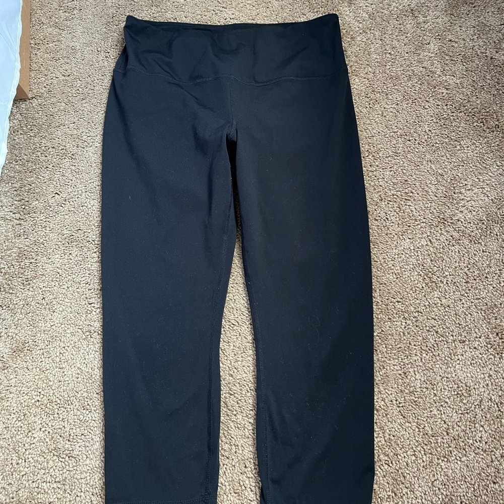 Yogalicious capri black leggings
